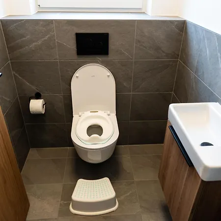 Family Nest Goldeck & By Interhome * Lendorf