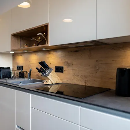Family Nest Goldeck & By Interhome Appartamento Lendorf